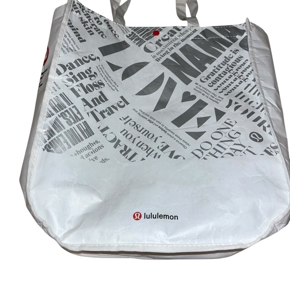 Lululemon love tote shopping bag - Picture 3 of 3